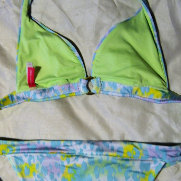 Victoria Secret Bikini - Picture 3 of 4